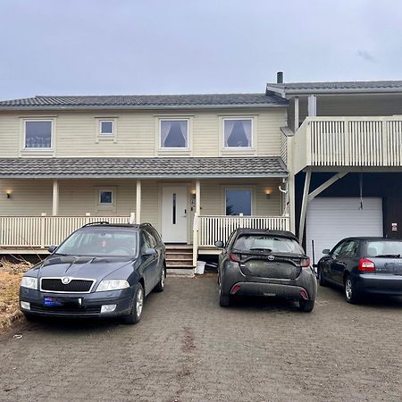 Lofoten Booking Leknes Esterno foto